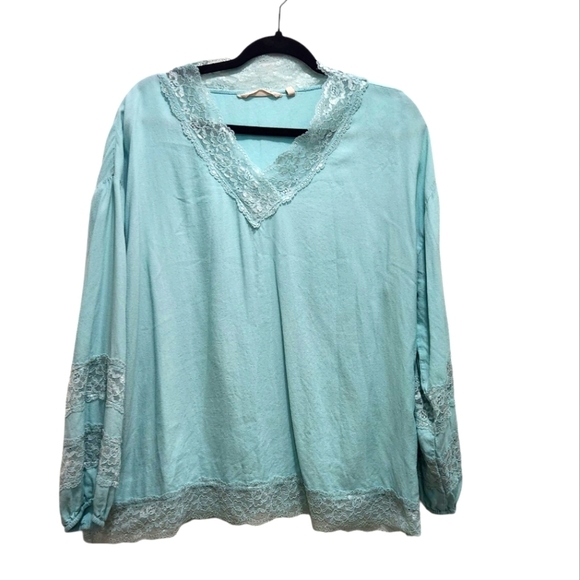 Soft Surroundings Tops - Soft Surroundings Claudia Top Size L Teal Blue Balloon Sleeves V Neck Lace Trim